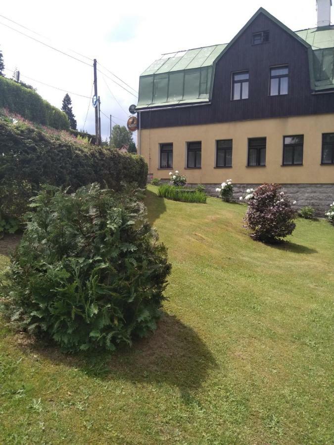 Penzion Borovice Josefŭv Dŭl Exteriör bild